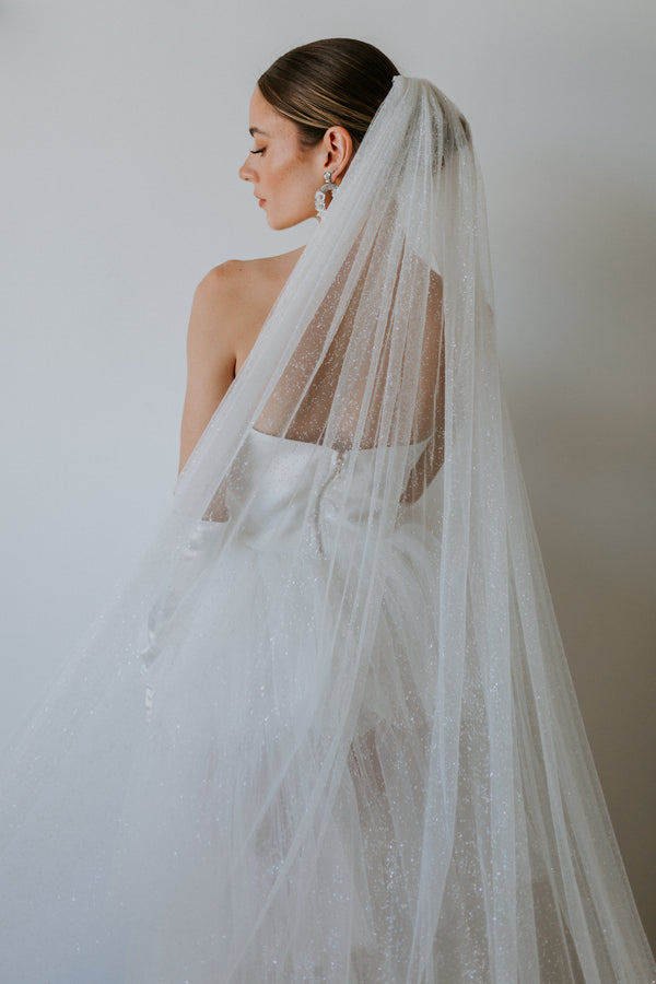 Candlelight Sparkle Veil